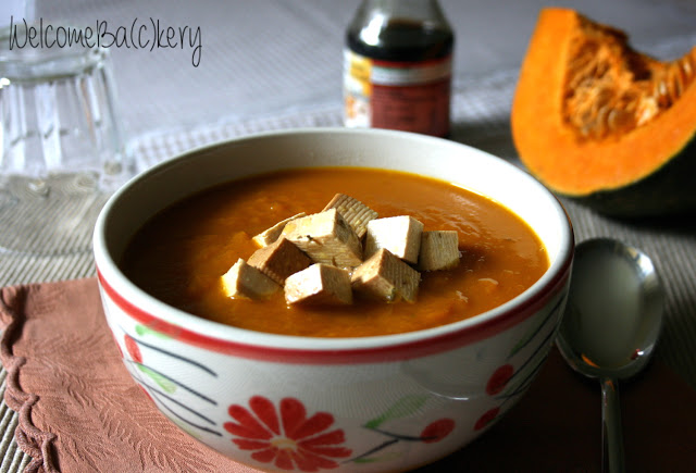 Pumpkin soup with marinated tofu