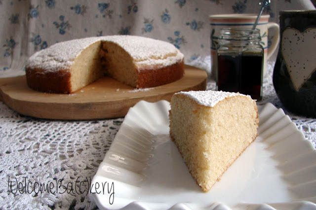 Torta con lo sciroppo d’acero, senza uova e senza burro