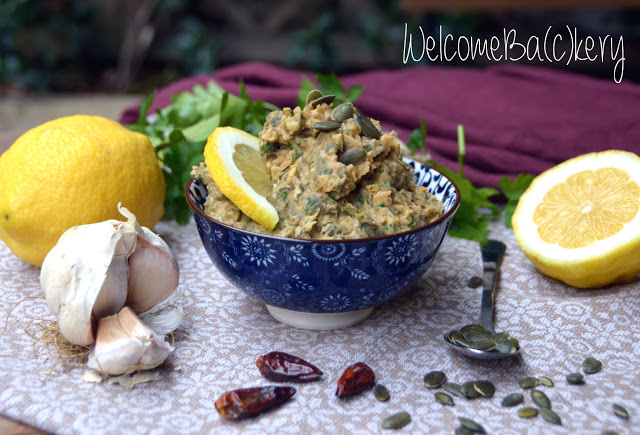 Hummus di cannellini e semi di zucca