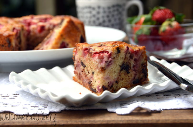 Strawberries and chocolate cake