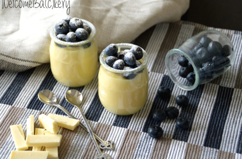 White chocolate custard with blueberries