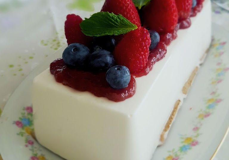 Greek yogurt semifreddo