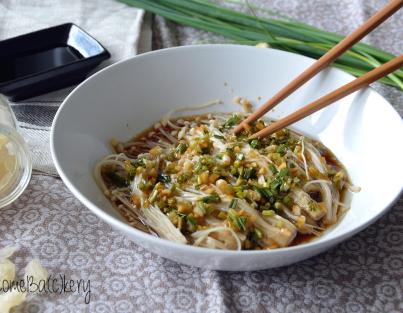 Enoki Mushrooms with Garlic and Scallion Sauce