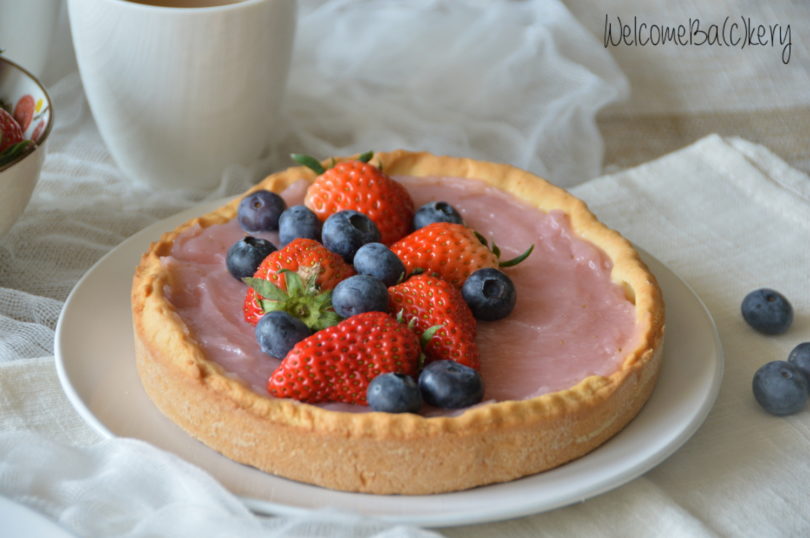 Crostata con crema alla fragola