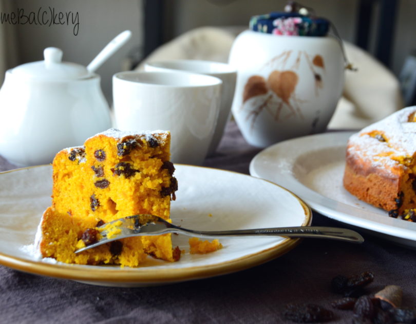 Pumpkin and raisin cake